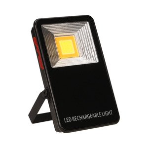 Pracovný nabíjateľný prenosný LED reflektor 10W, 6000K, 360lm (ORNO)