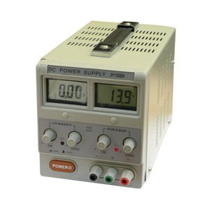 Zdroj laboratórny 0-30V 90VA IP20 0-30V/0-3A HY3003